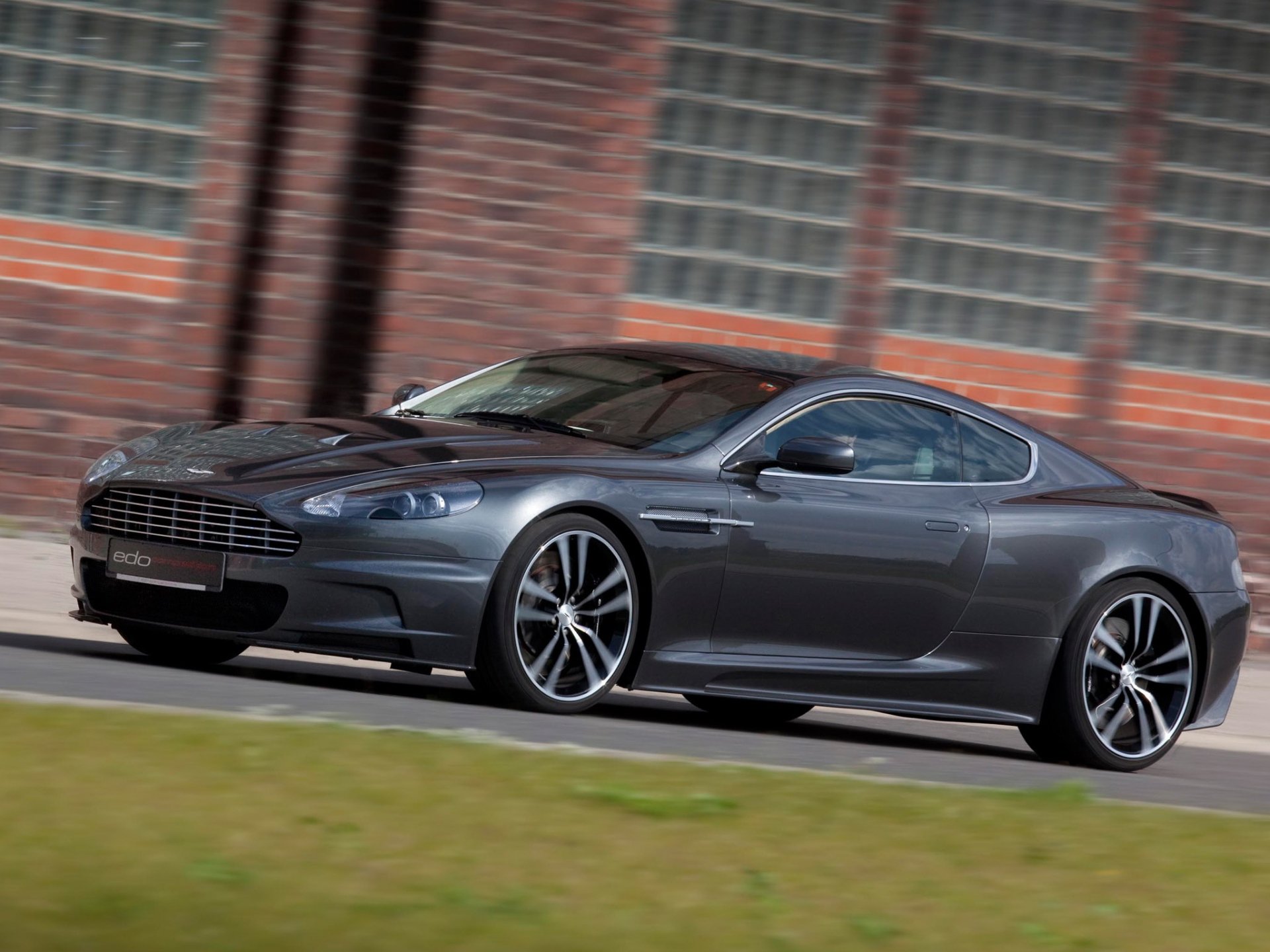 edo competition aston martin dbs samochód tuning czarny