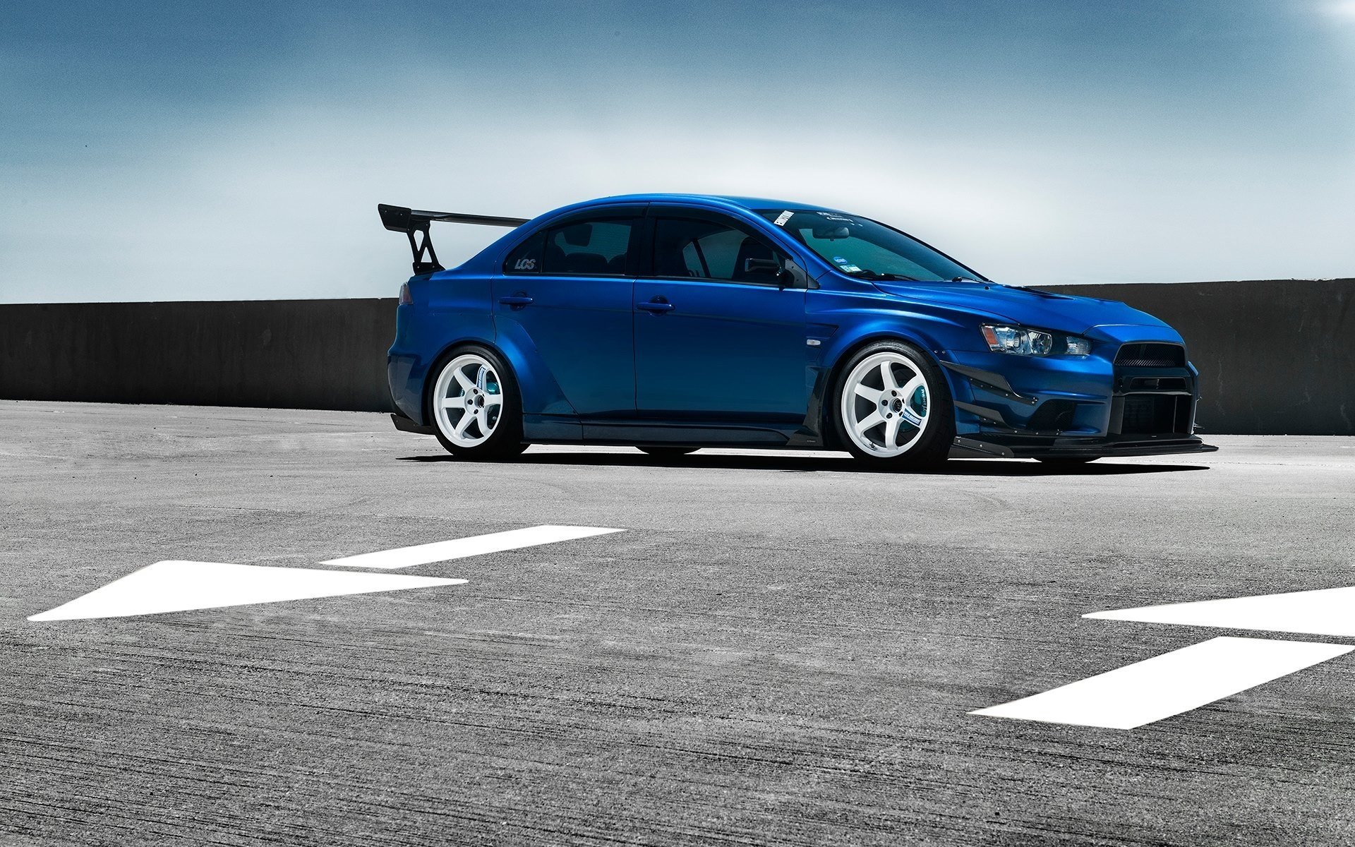 mitsubishi zawód evolution x niebieski samochód spoiler koła przód