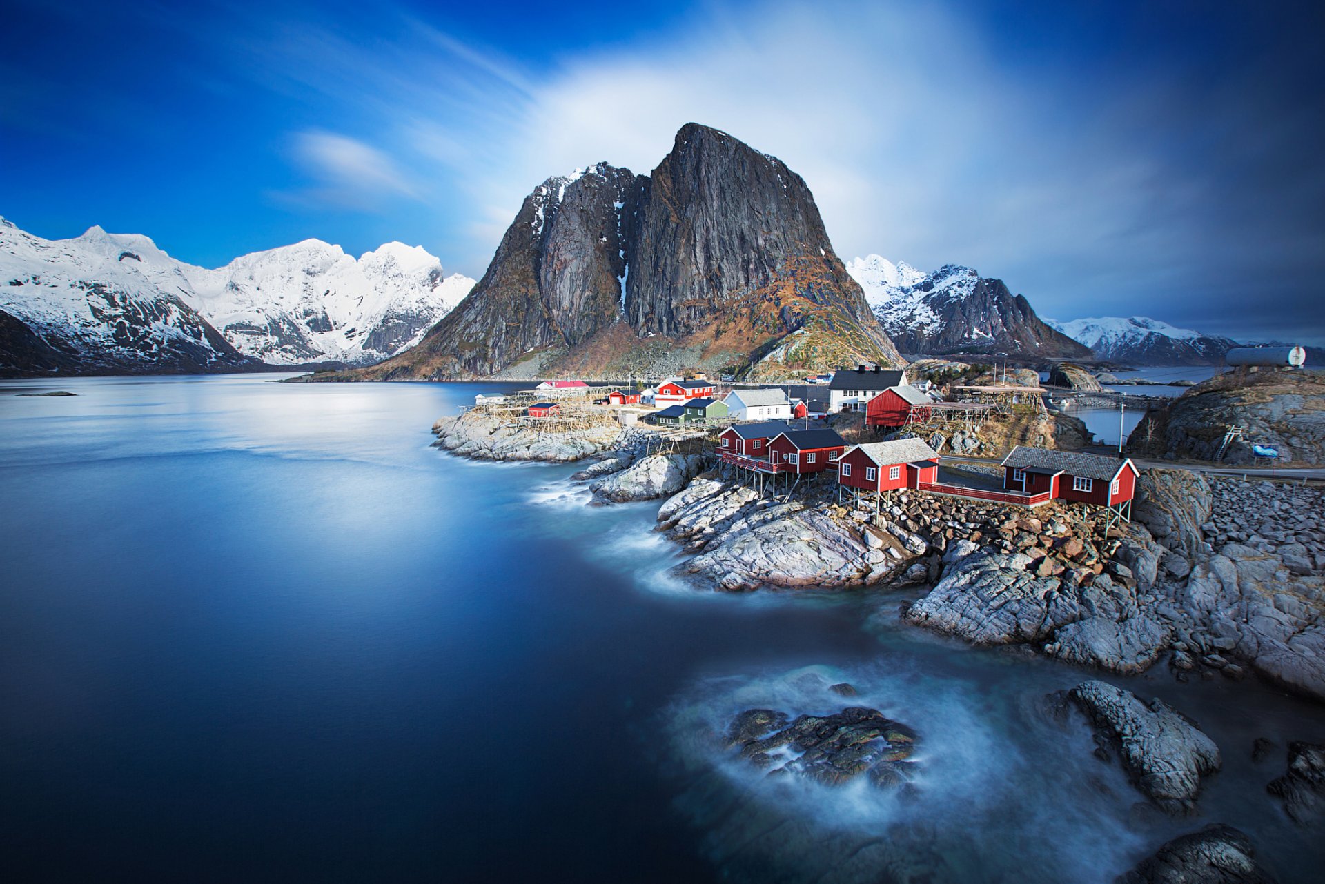 norwegia lofoty morze norweskie archipelag gmina moskenes fülke nurlann osada miasteczko góry morze