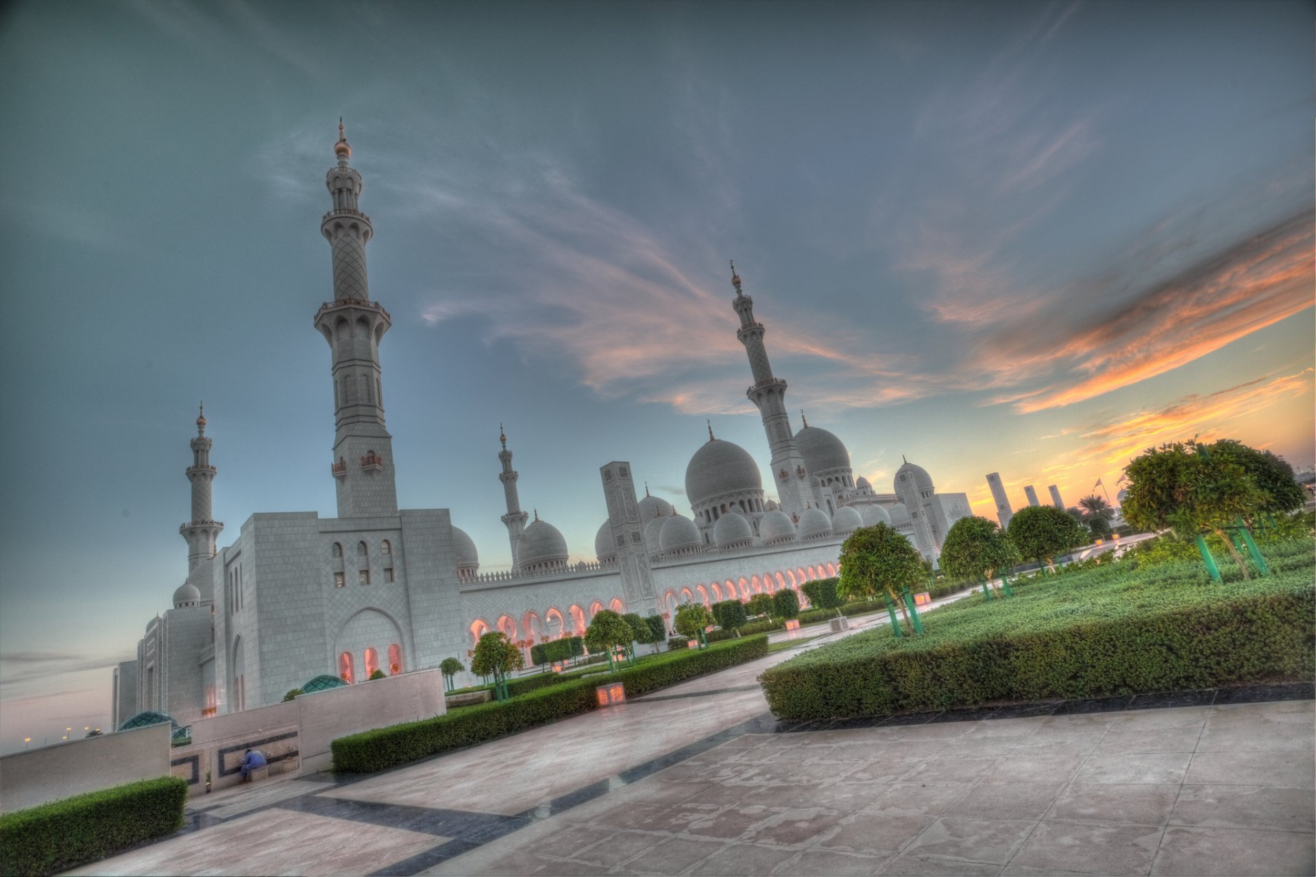 meczet szejka zayeda abu zabi zjednoczone emiraty arabskie meczet szejka zayeda zachód słońca